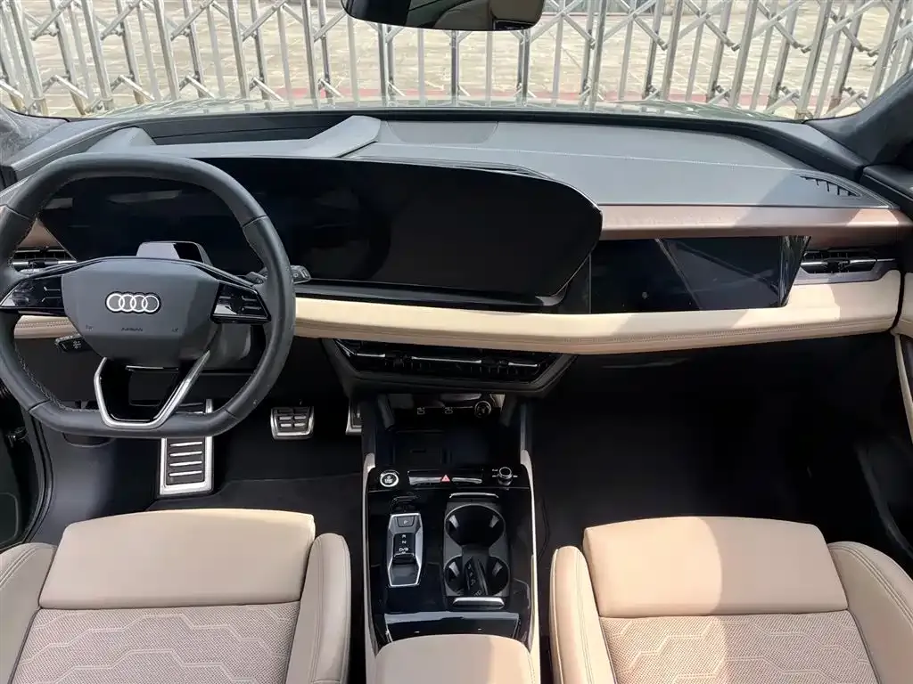 Audi Q6L e-tron — фото 7