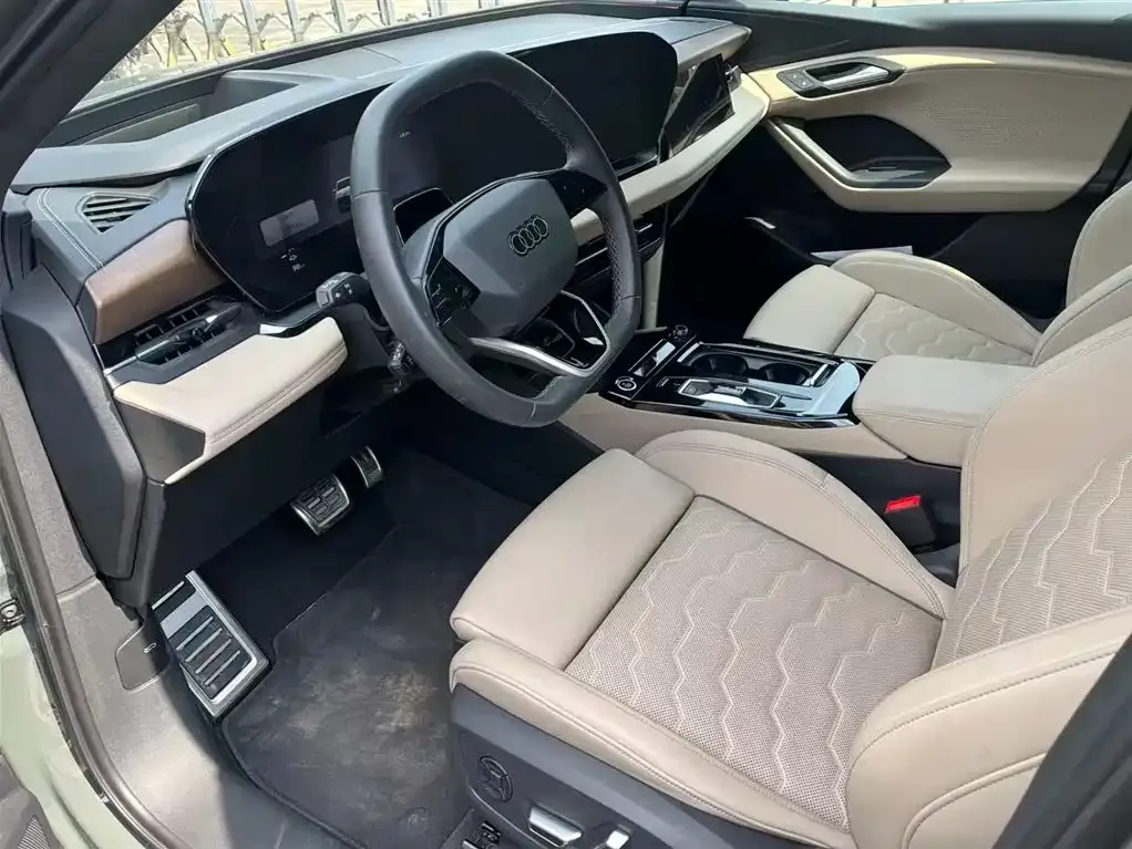 Audi Q6L e-tron — фото 8