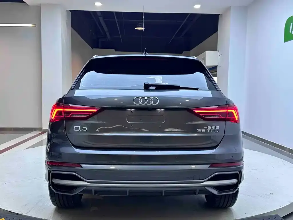 Audi Q3 — фото 5