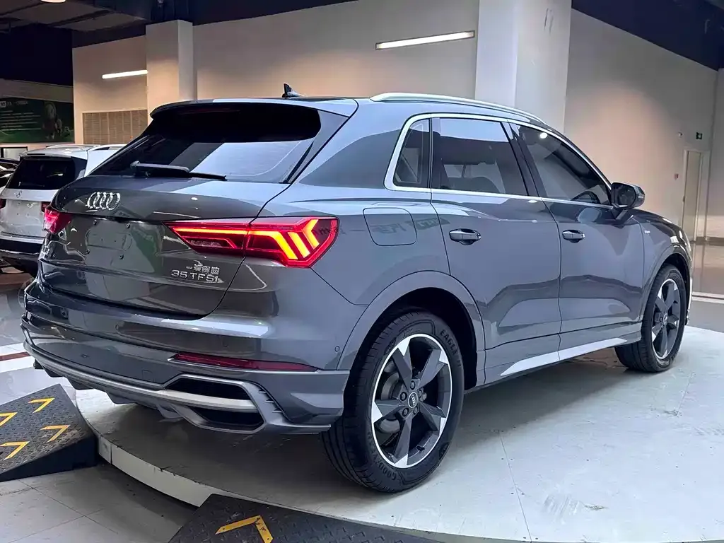 Audi Q3 — фото 6