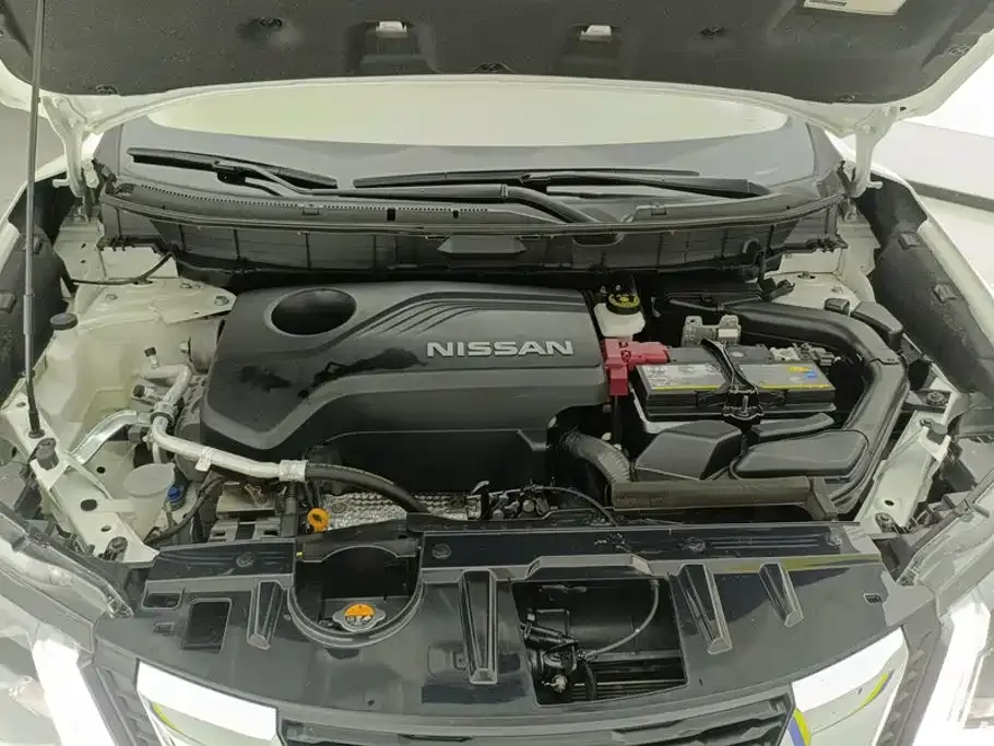 Nissan X-Trail — фото 10