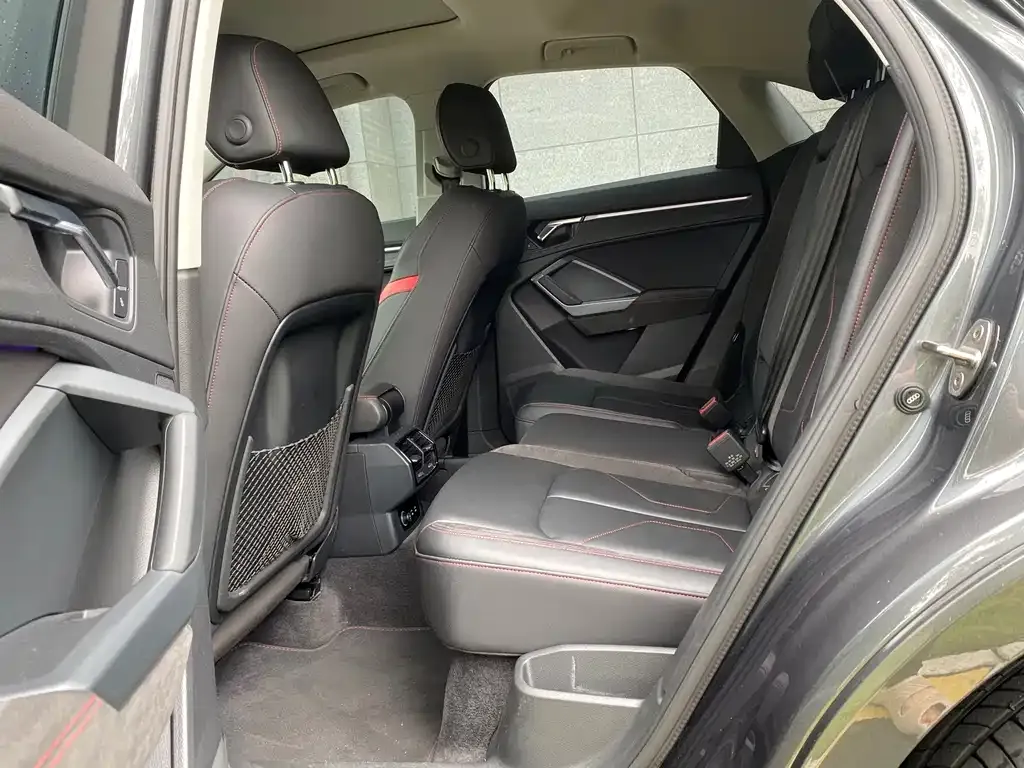 Audi Q3 Sportback — фото 3