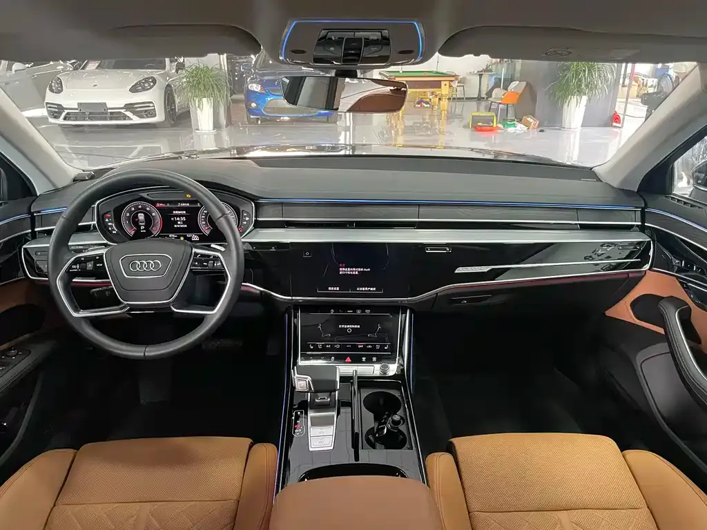 Audi A8 — фото 3