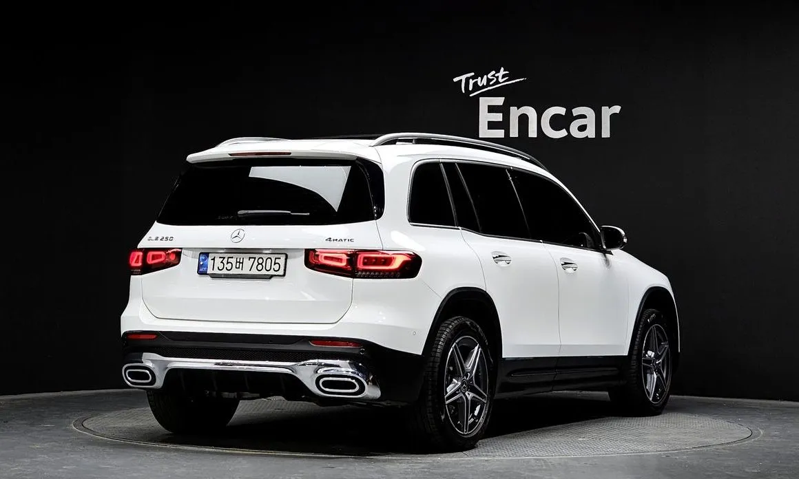 Mercedes-Benz GLB-Class — фото 2