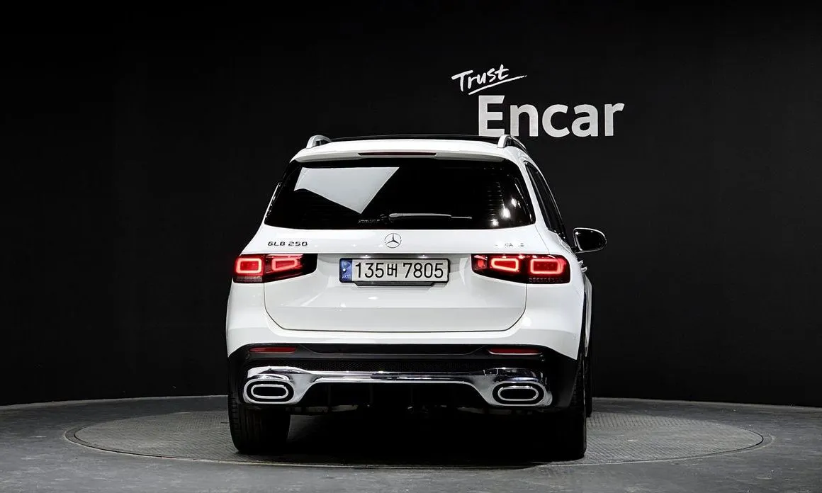 Mercedes-Benz GLB-Class — фото 4