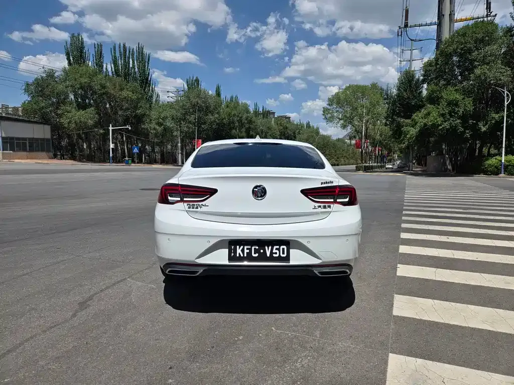 Buick Regal — фото 5