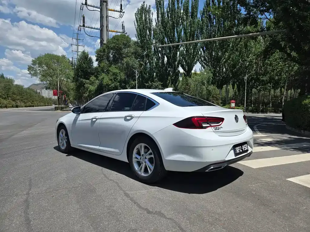 Buick Regal — фото 8