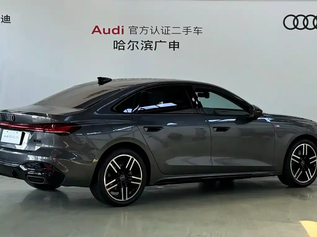 Audi A5L — фото 2