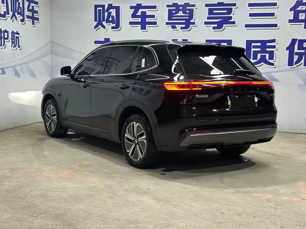 Geely Galaxy Xingjian 7 — фото 8