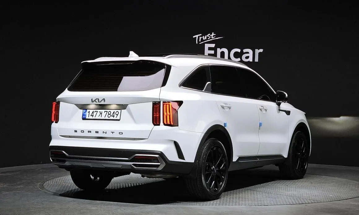 Kia Sorento — фото 8