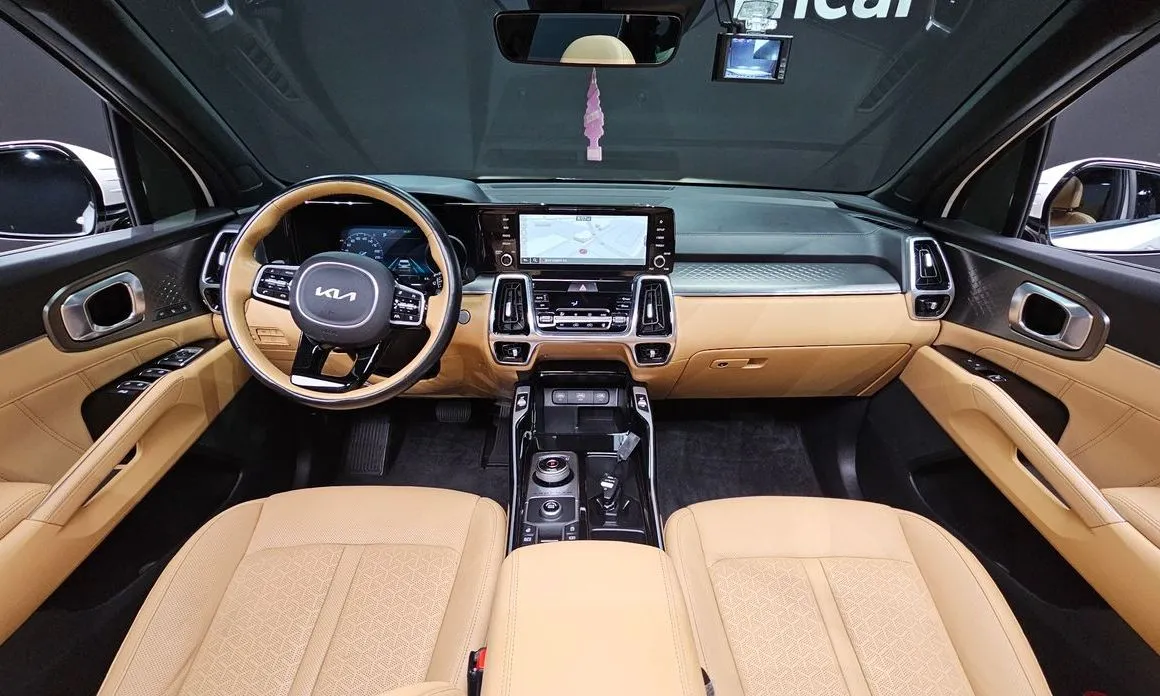 Kia Sorento — фото 6