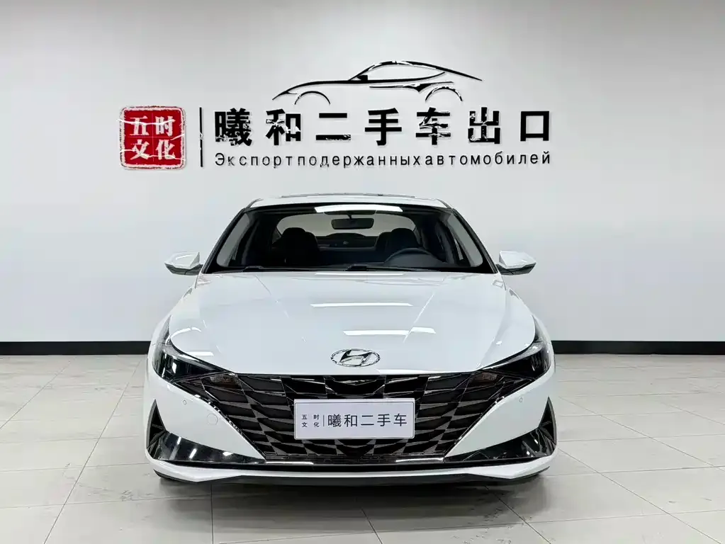 Hyundai Elantra — фото 6
