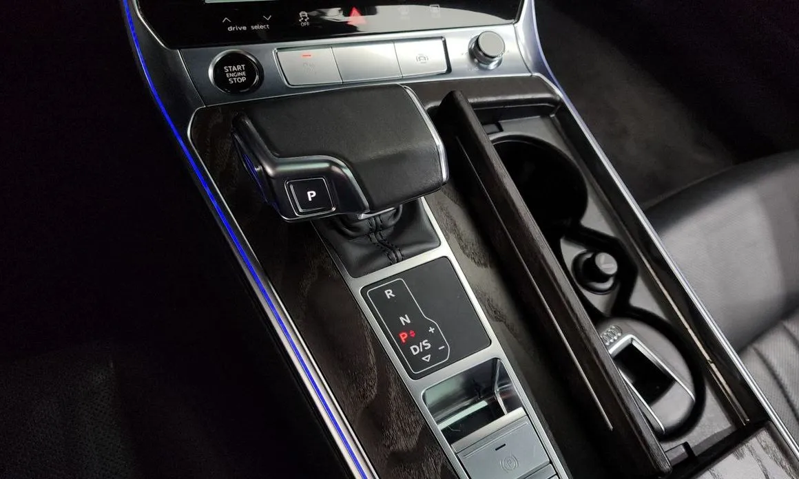 Audi A6 — фото 10