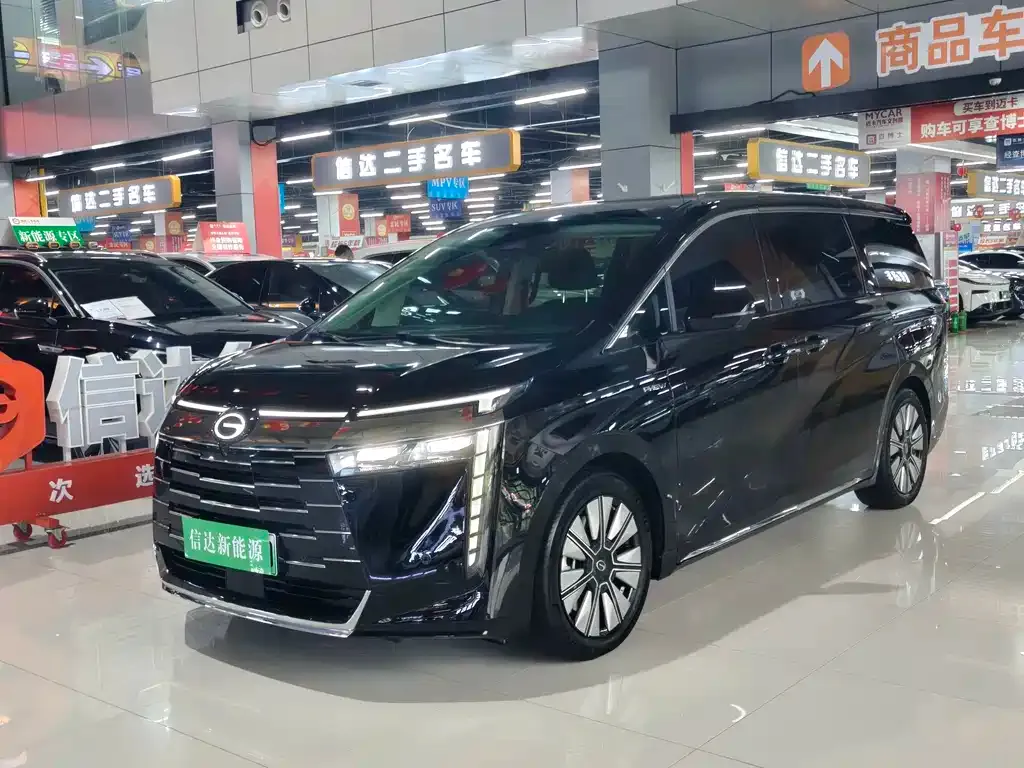 GAC Motor 传祺E8 PHEV — фото 1