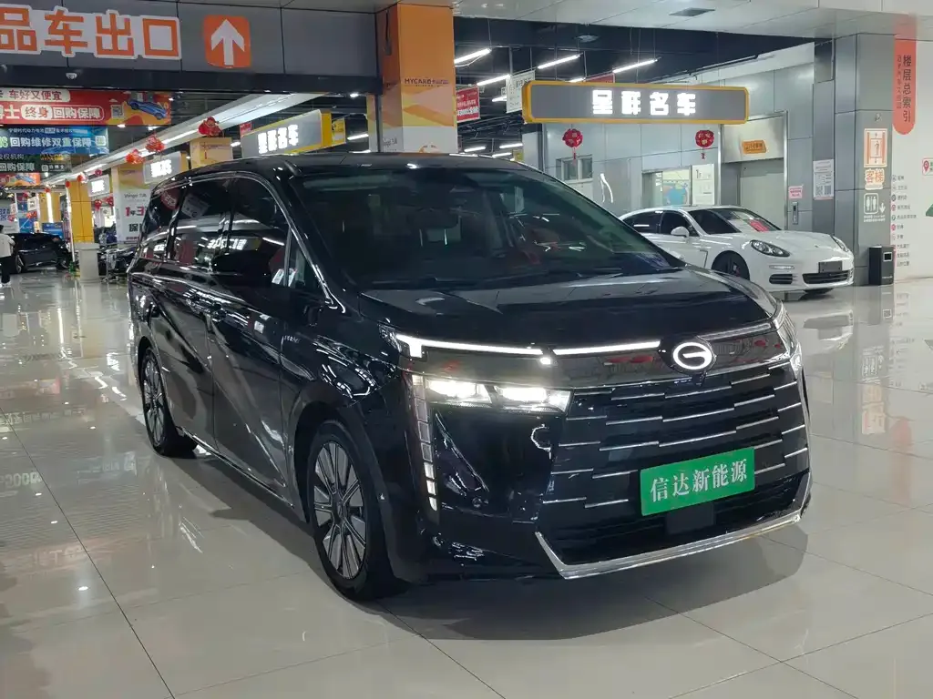 GAC Motor 传祺E8 PHEV — фото 3