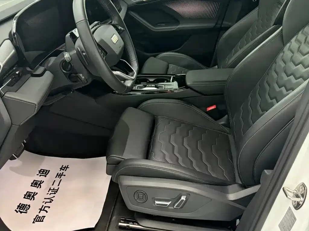 Audi Q6L e-tron — фото 4