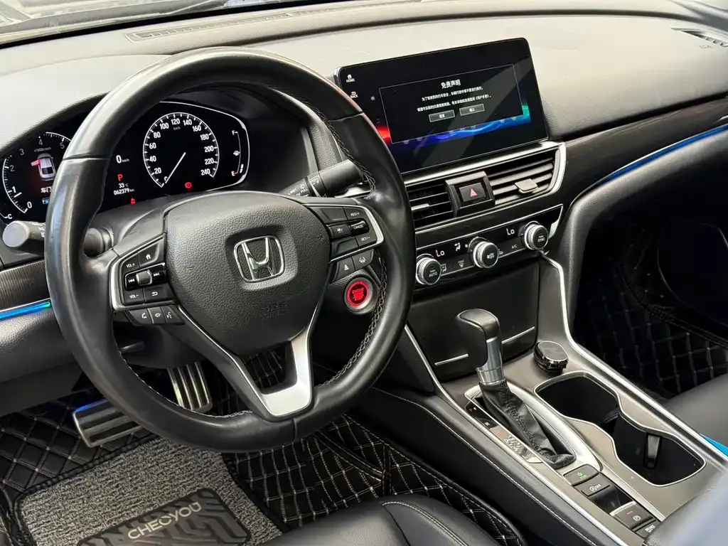 Honda Accord — фото 8