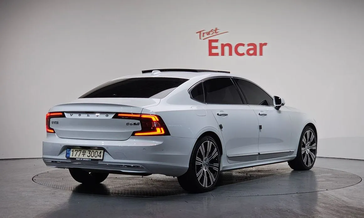 Volvo S90 — фото 4
