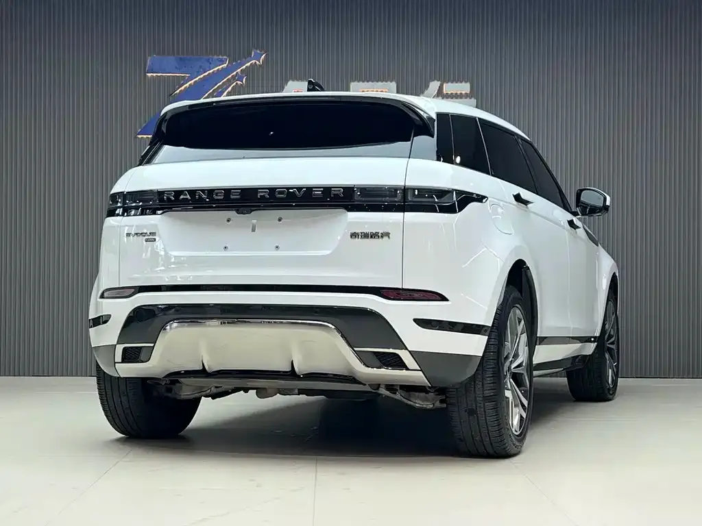 Land Rover Evoque PHEV — фото 10