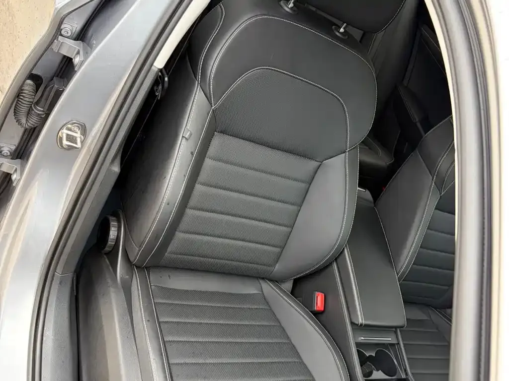 Skoda Superb — фото 10