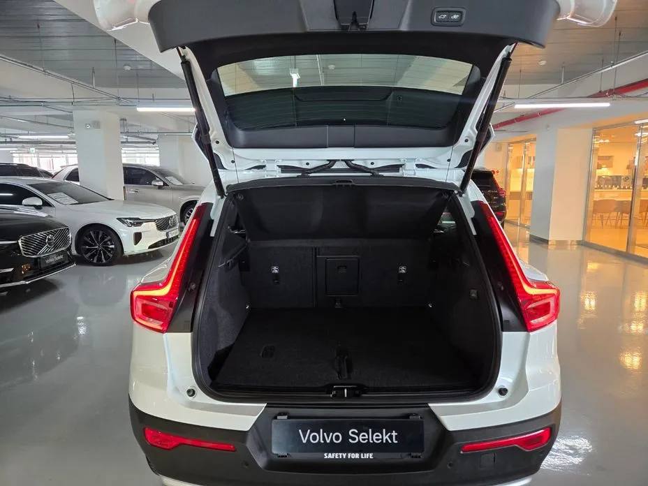 Volvo XC40 — фото 2