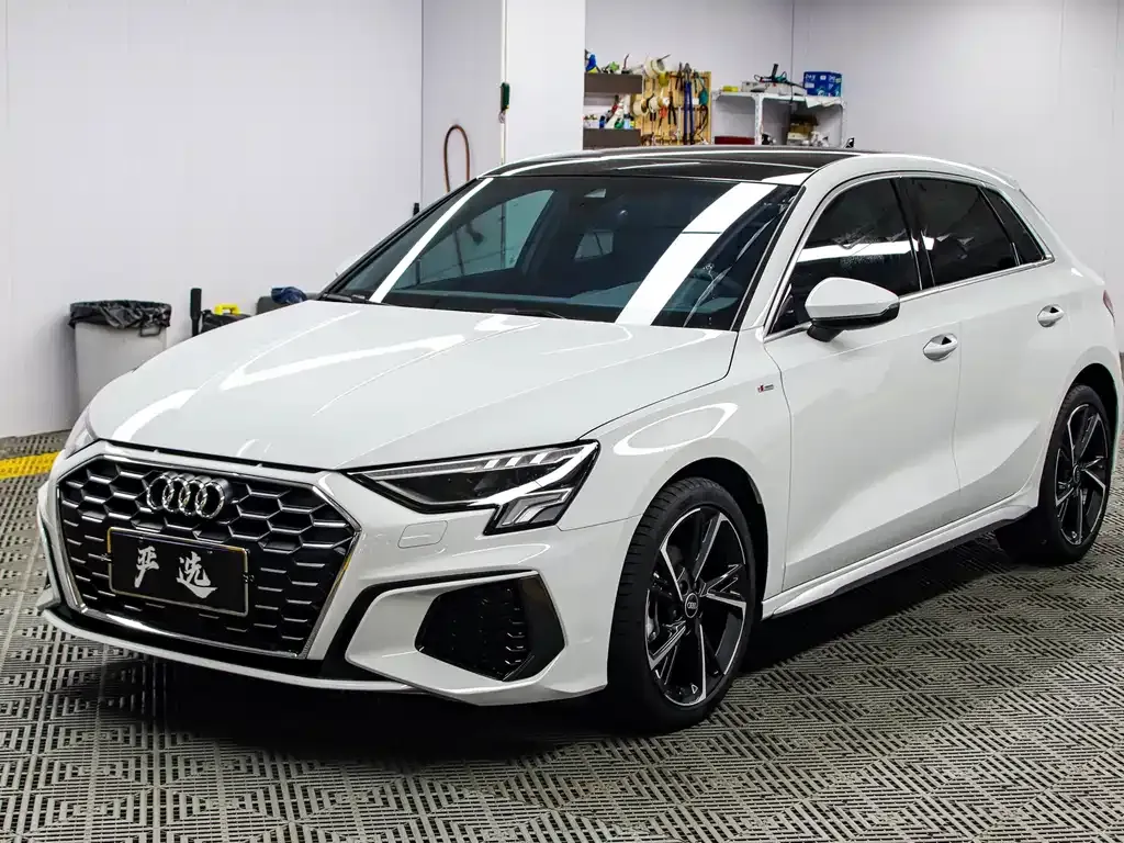 Audi A3 — фото 1