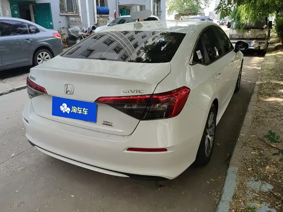 Honda Civic — фото 9