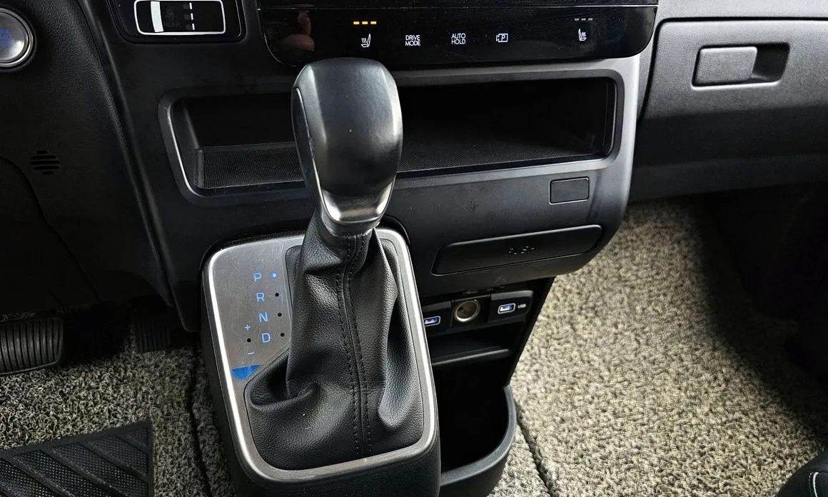 Hyundai Staria — фото 10