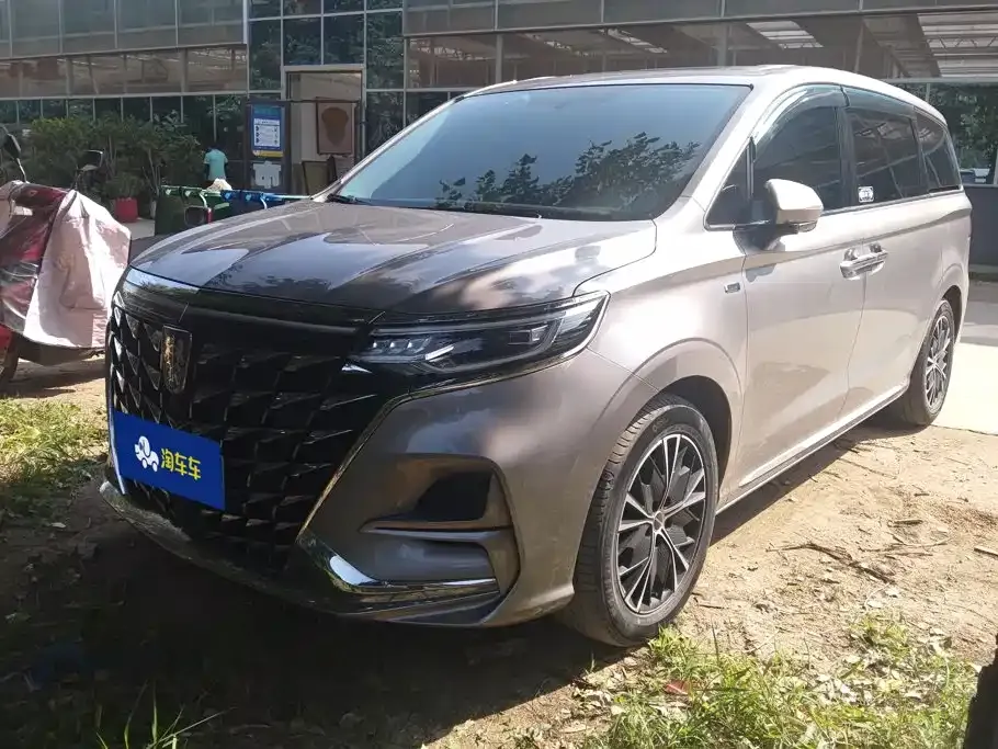 Roewe iMAX8 — фото 1