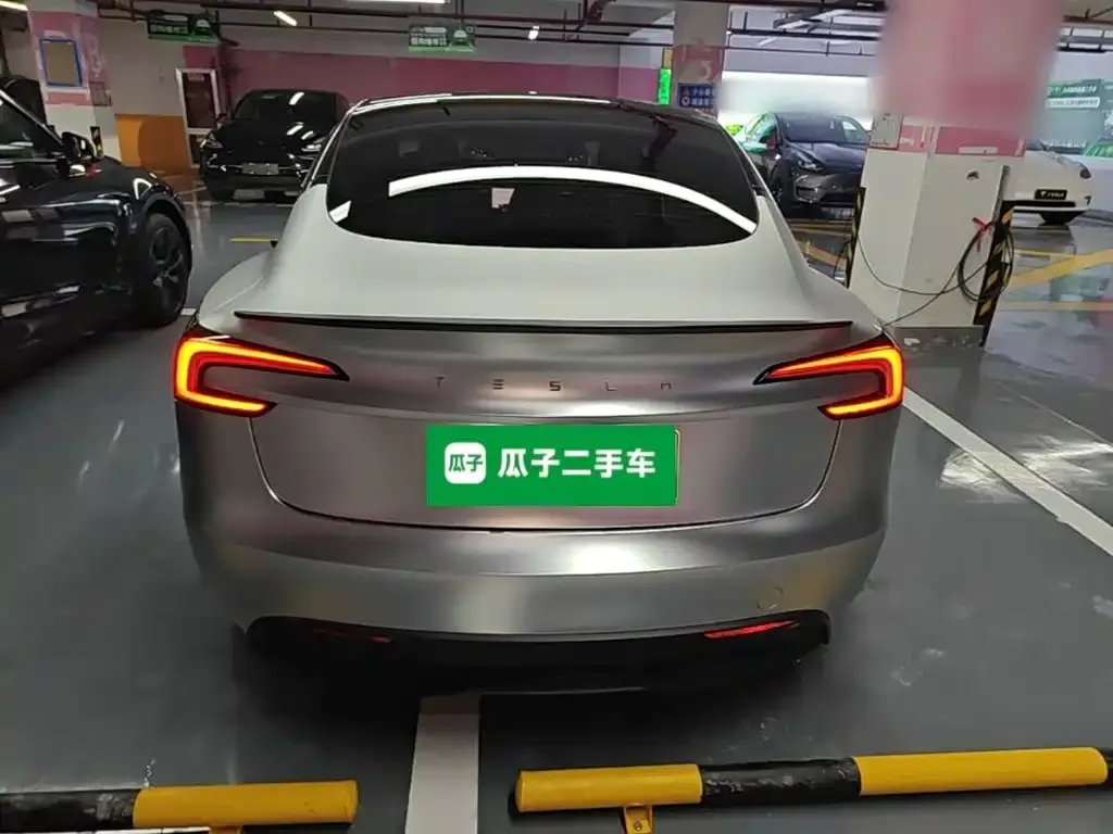 Tesla Model 3 — фото 2