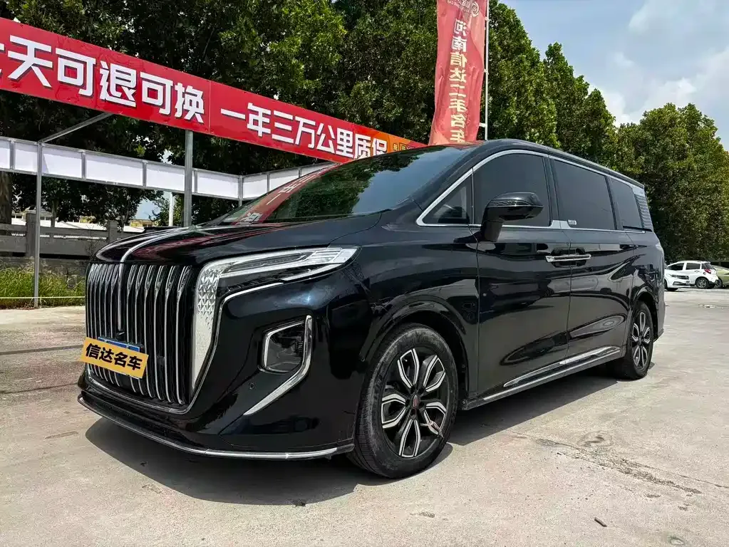 Hongqi HQ9 — фото 1