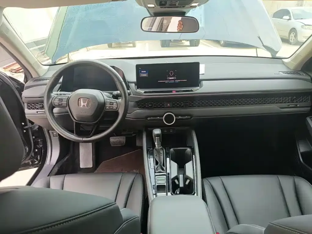 Honda Accord — фото 2