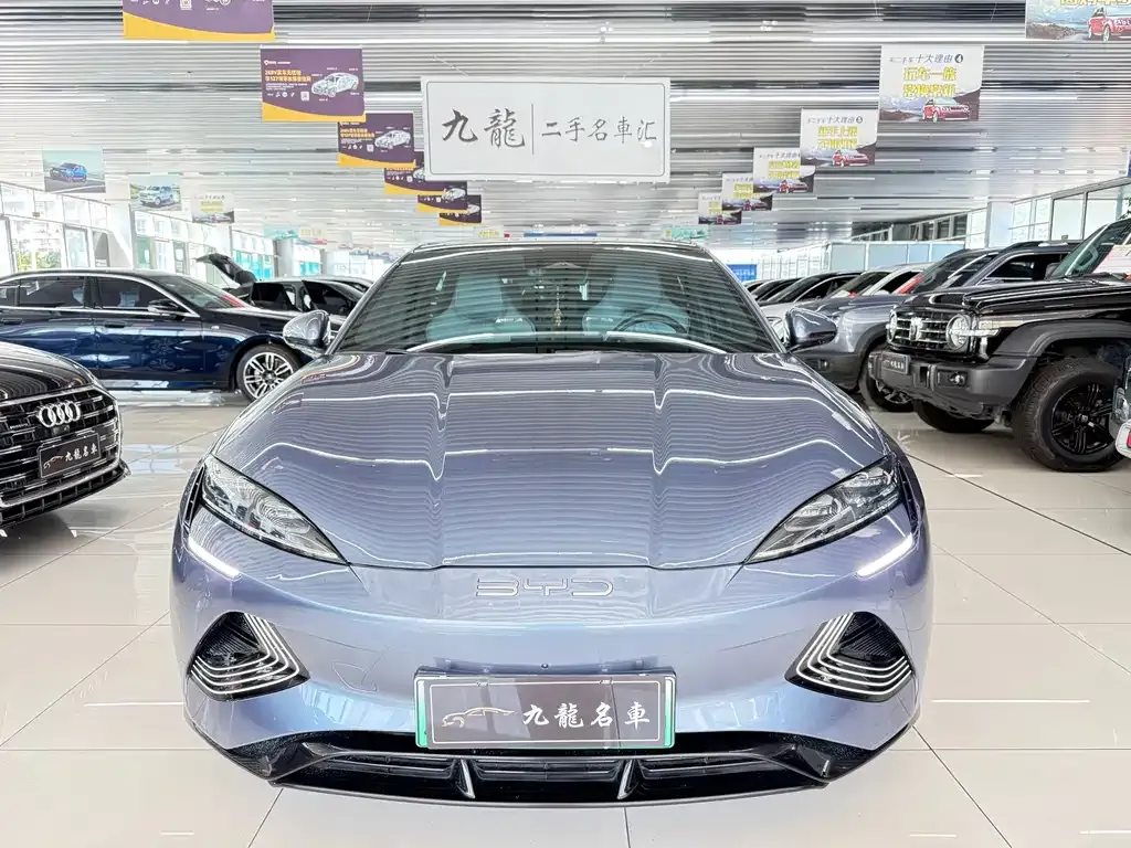 BYD Seal — фото 2