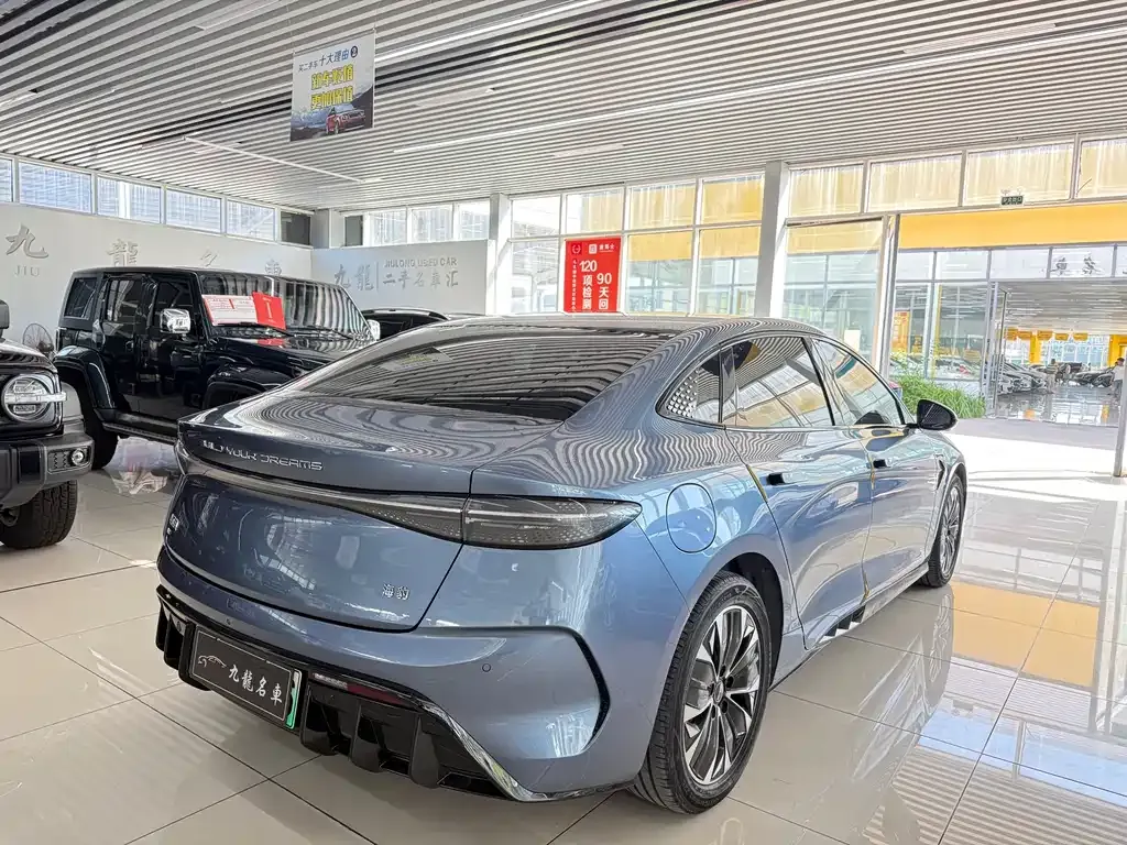 BYD Seal — фото 8