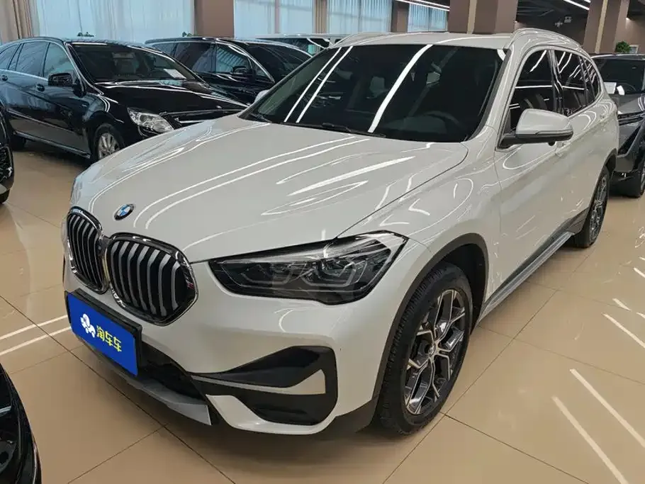 BMW X1 — фото 1