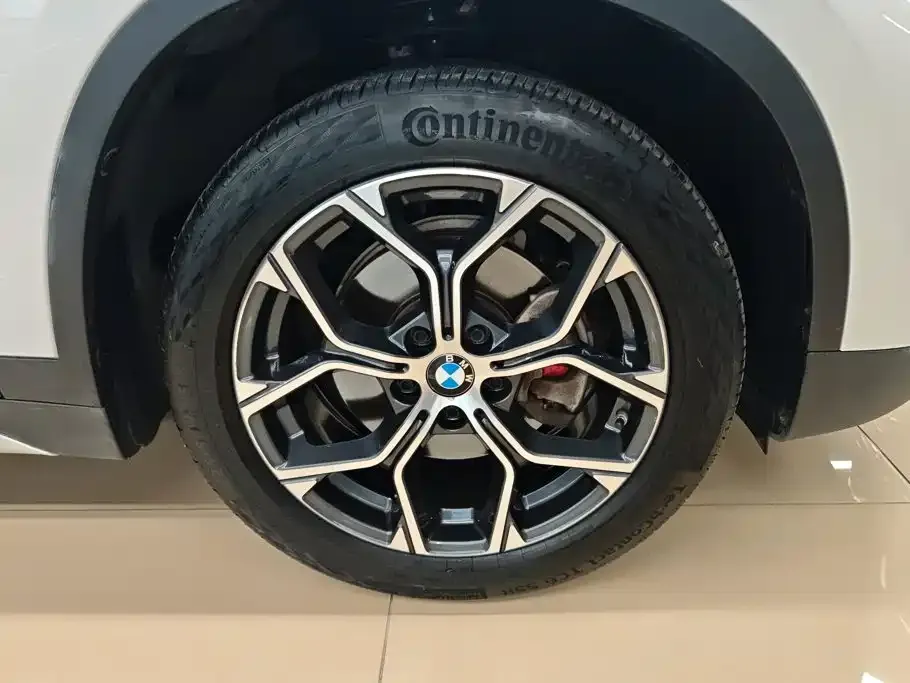 BMW X1 — фото 4