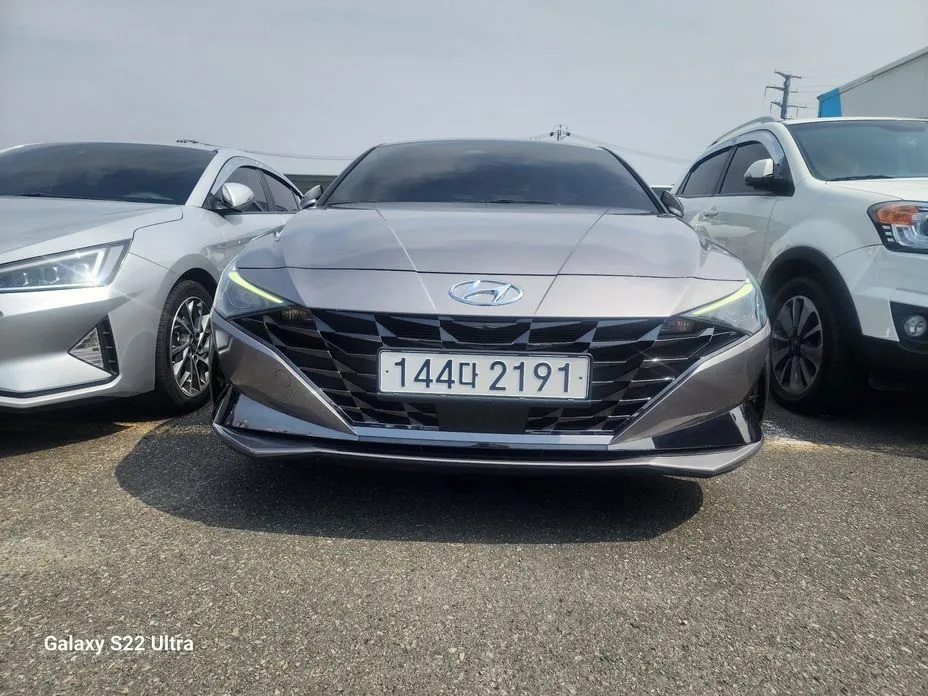 Hyundai AVANTE — фото 1