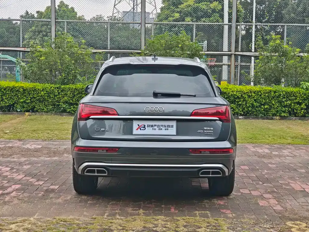 Audi Q5L — фото 6