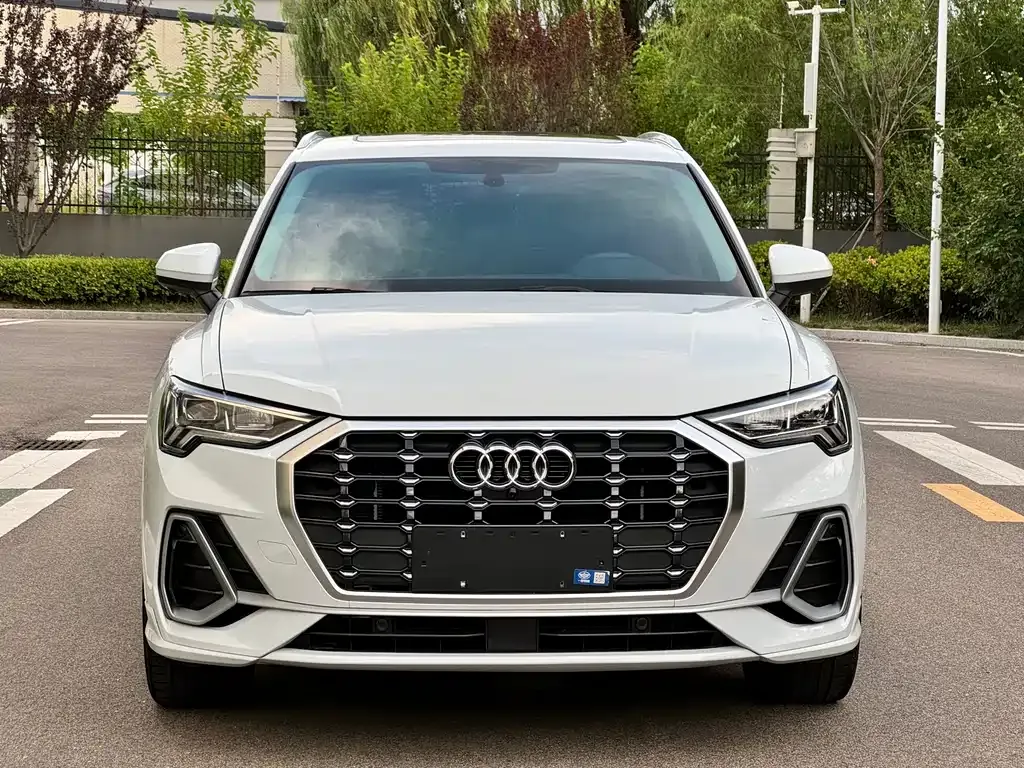 Audi Q3 — фото 9