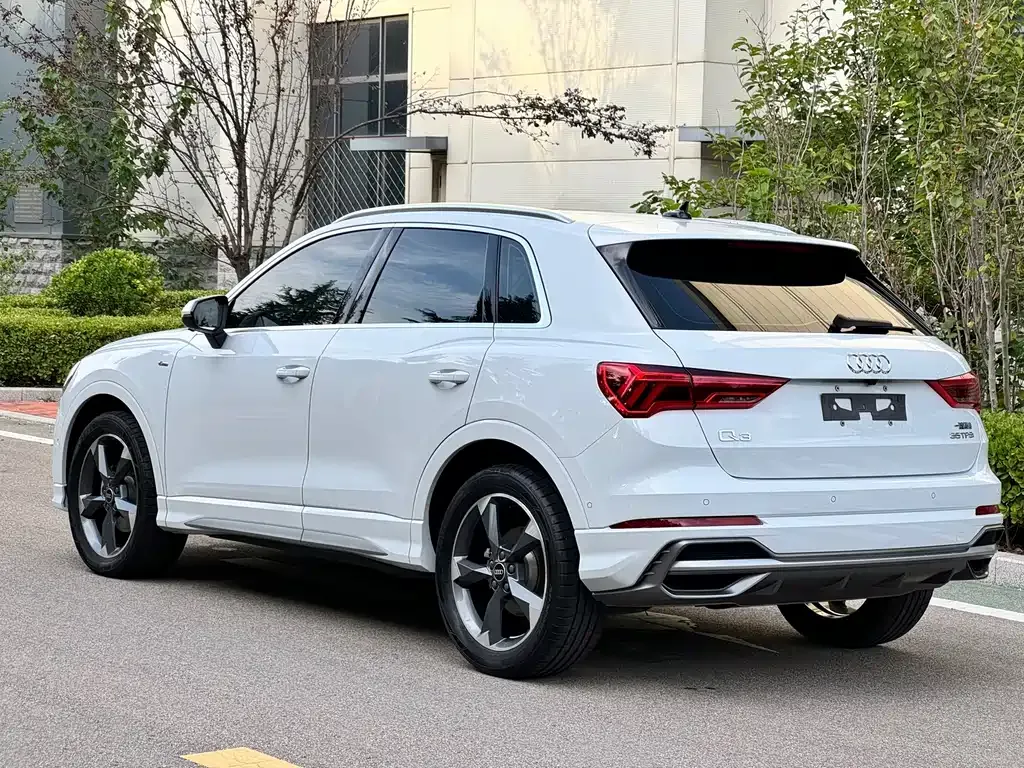 Audi Q3 — фото 4