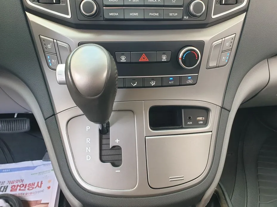 Hyundai Starex — фото 10