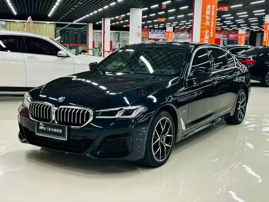 BMW 5 Series — фото 1