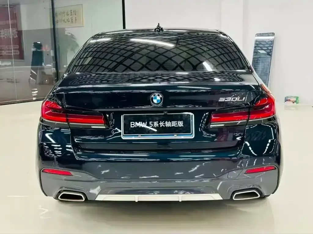 BMW 5 Series — фото 4