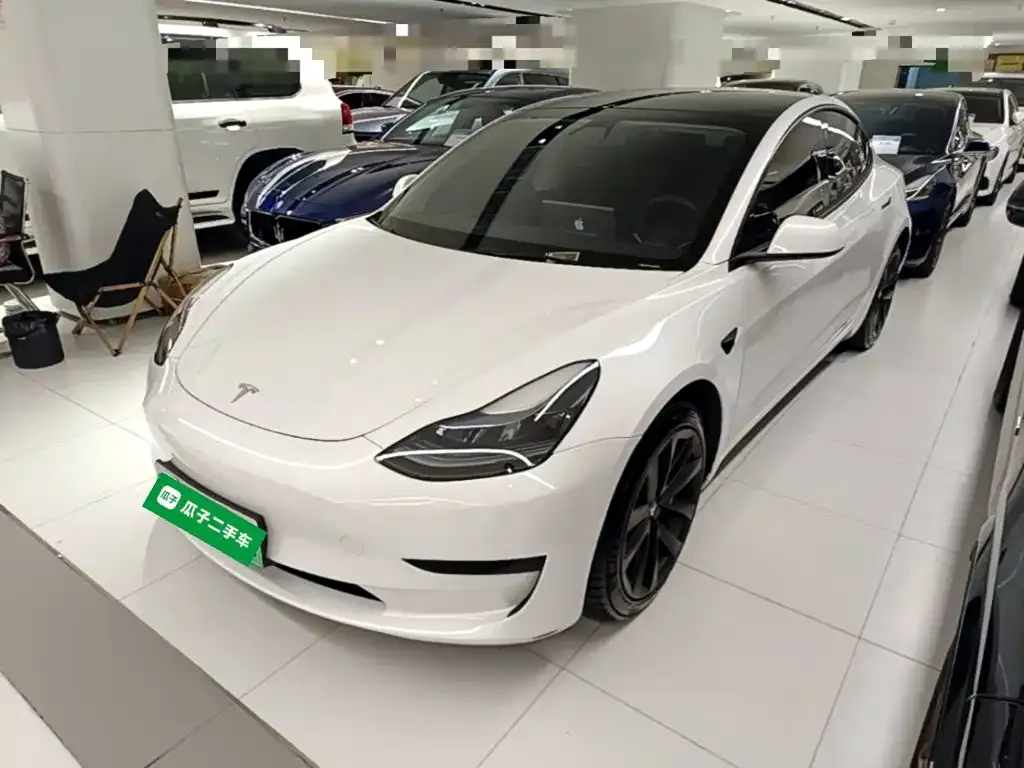 Tesla Model 3 — фото 8