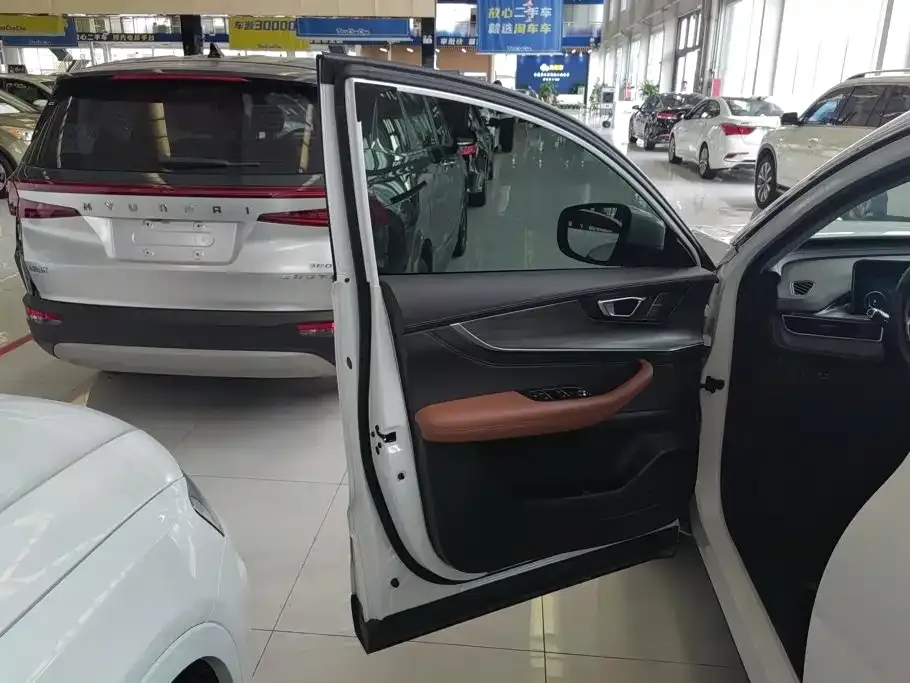 Chery Tiggo 8 PLUS — фото 9