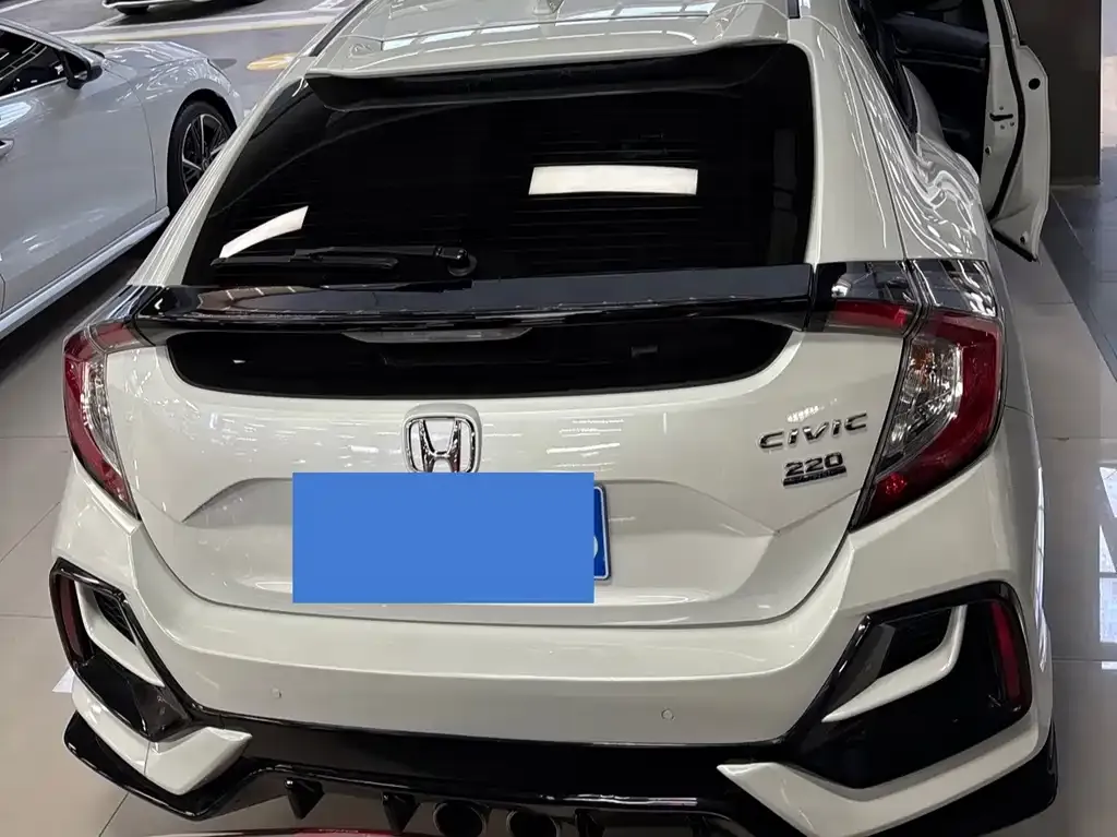 Honda Civic — фото 10