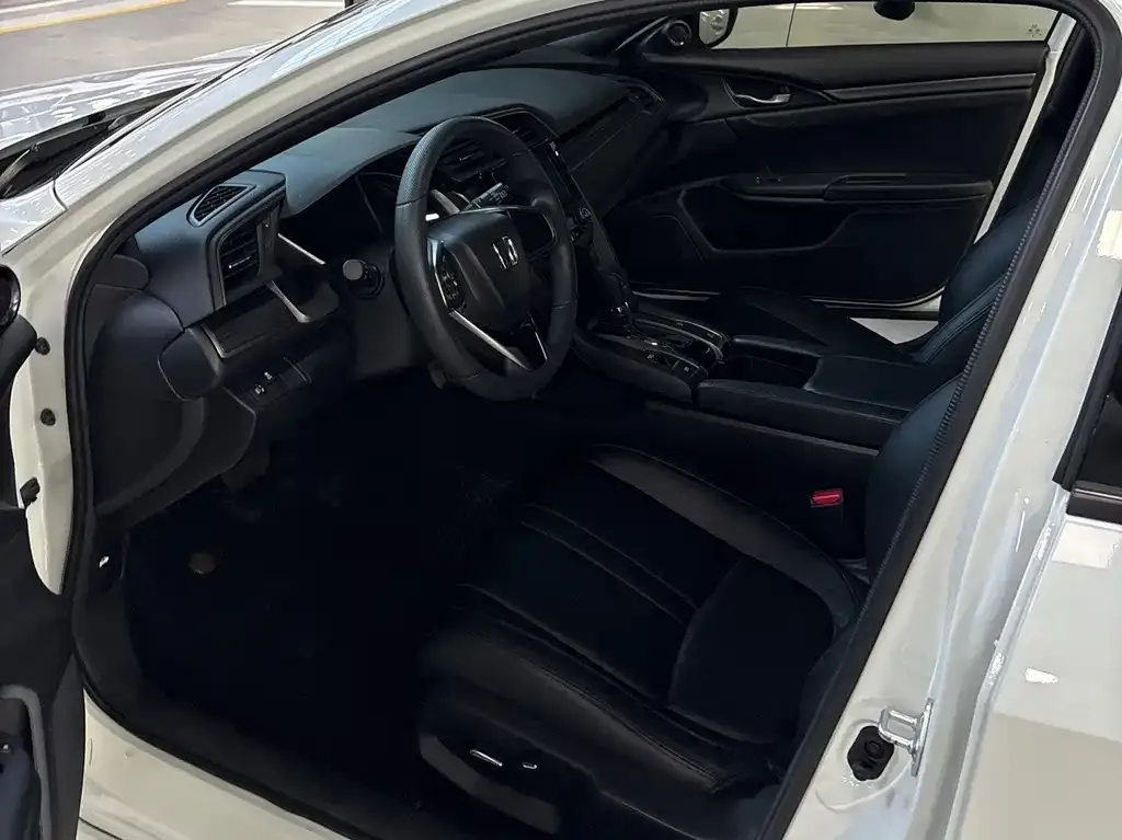 Honda Civic — фото 8