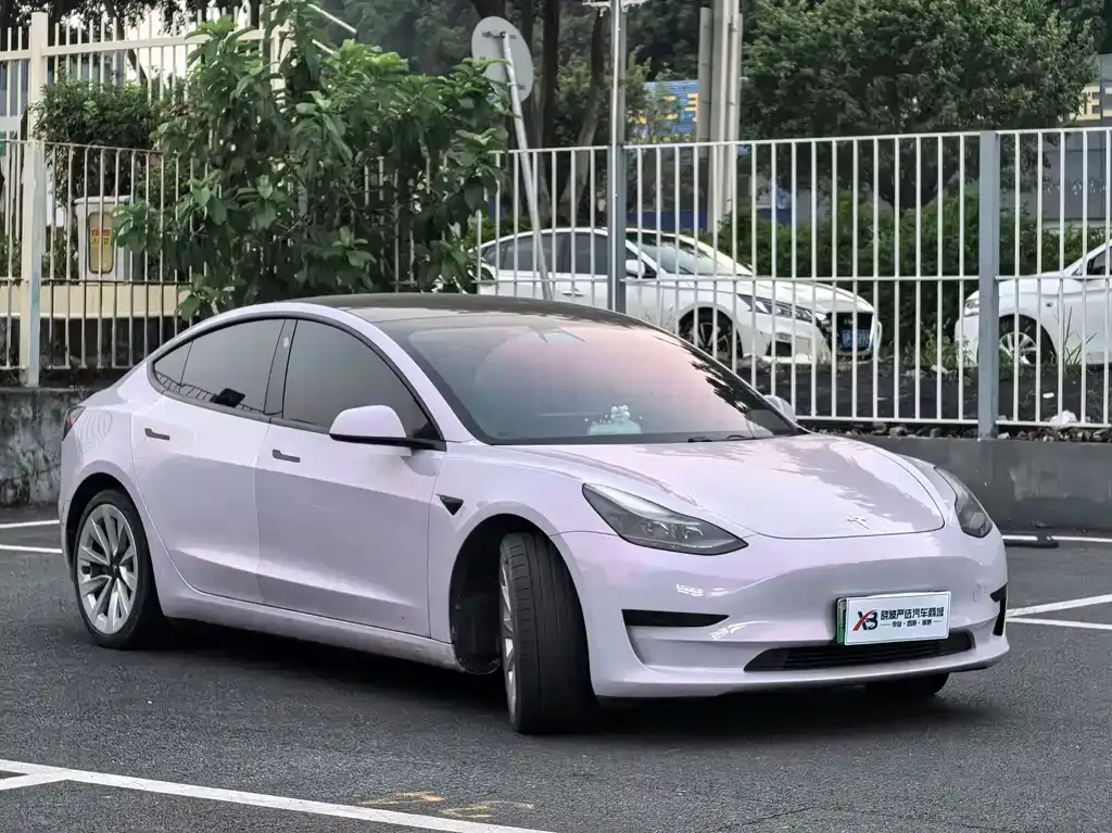 Tesla Model 3 — фото 4