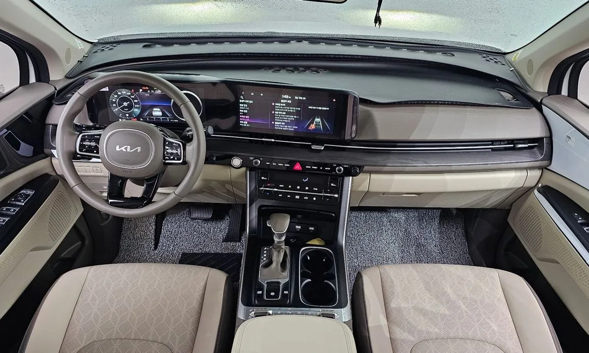 Kia Carnival — фото 10