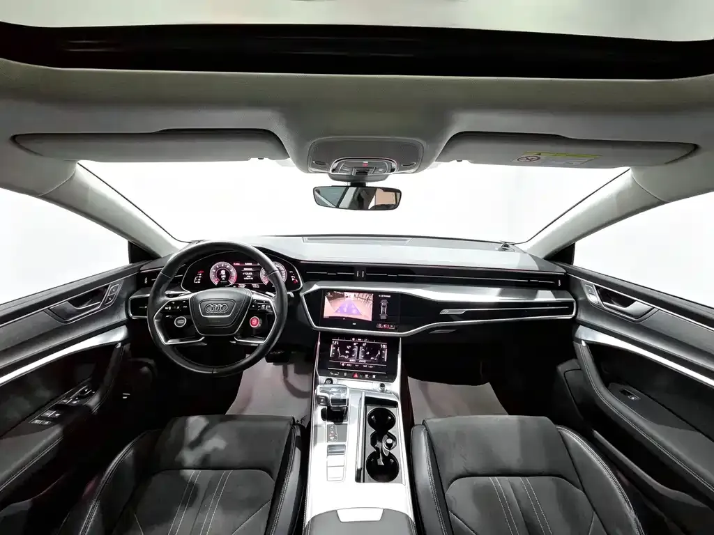 Audi A7L — фото 9